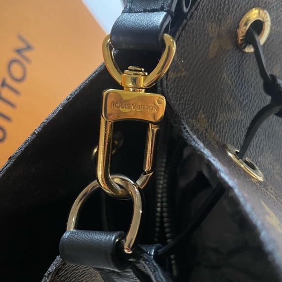 SOLD ❌Authentic Louis Vuitton NéoNoé MM - Picture 4 of 15